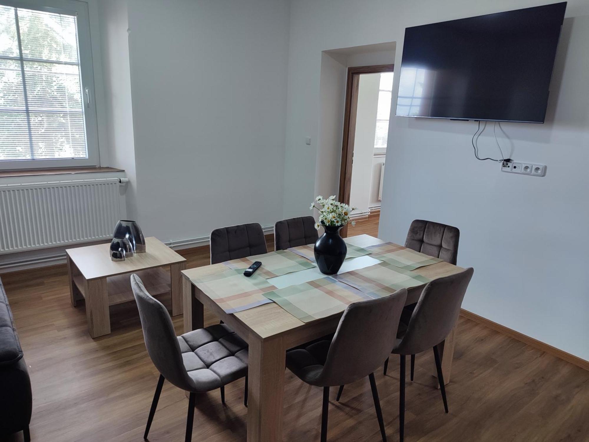 Zamecek Cerov Apartman Jičín Kültér fotó