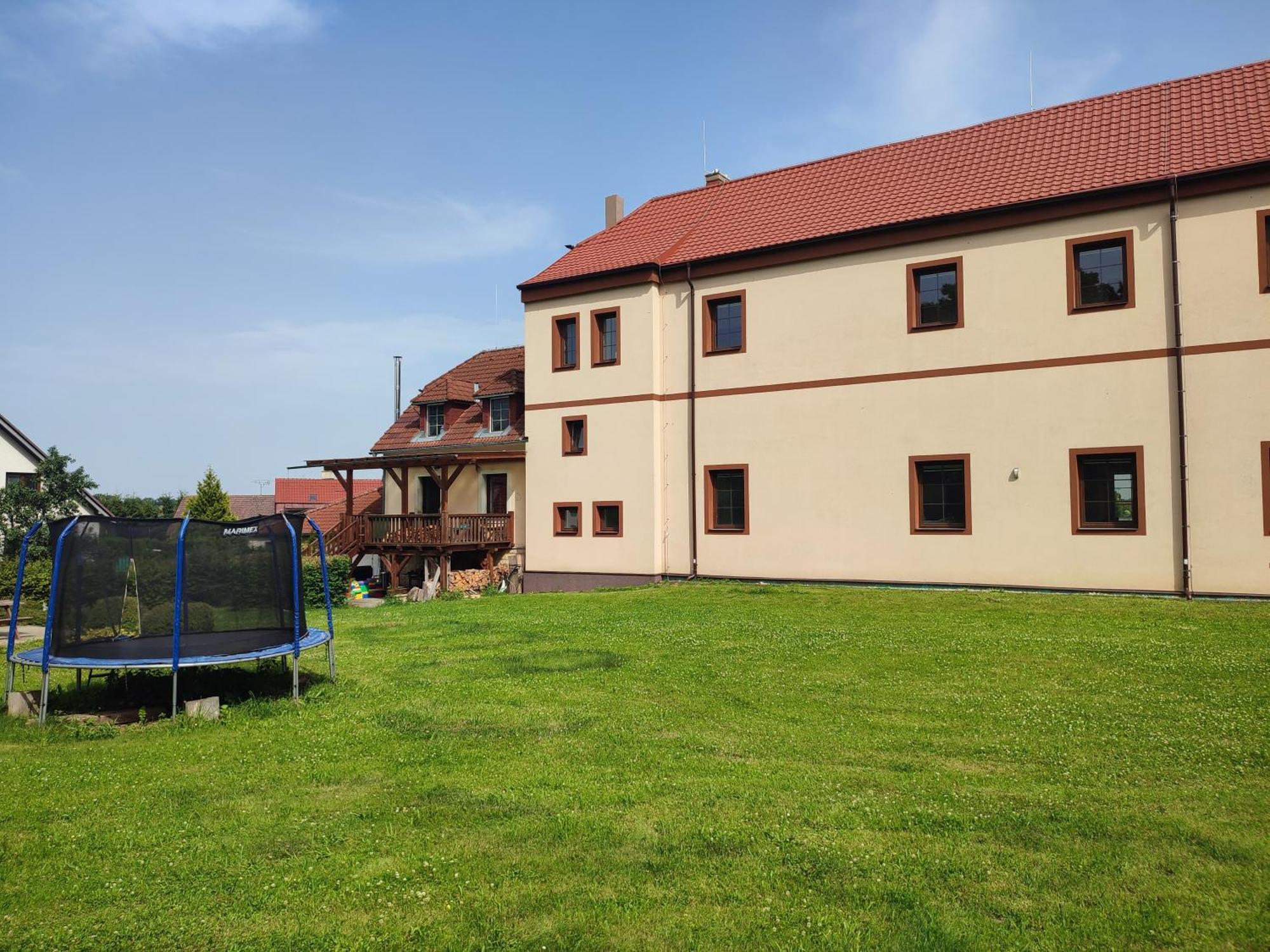 Zamecek Cerov Apartman Jičín Kültér fotó